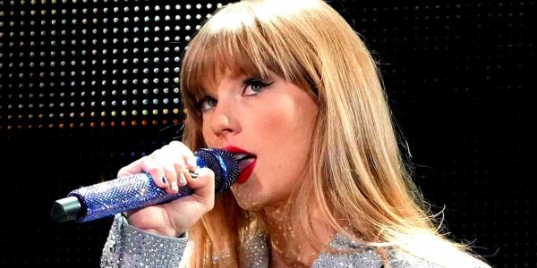 Taylor Swift is singing in the Eras Tour docu<em></em>mentary.